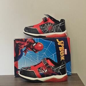 MARVEL Boys Spider-Man Light-Up Sneakers  Size 1 NWT